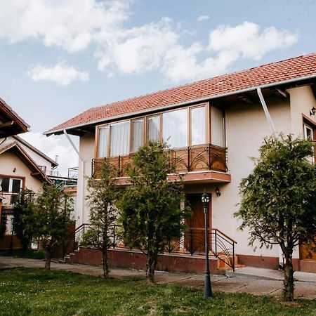 Hotel,Villas & Events Bran ブラン エクステリア 写真