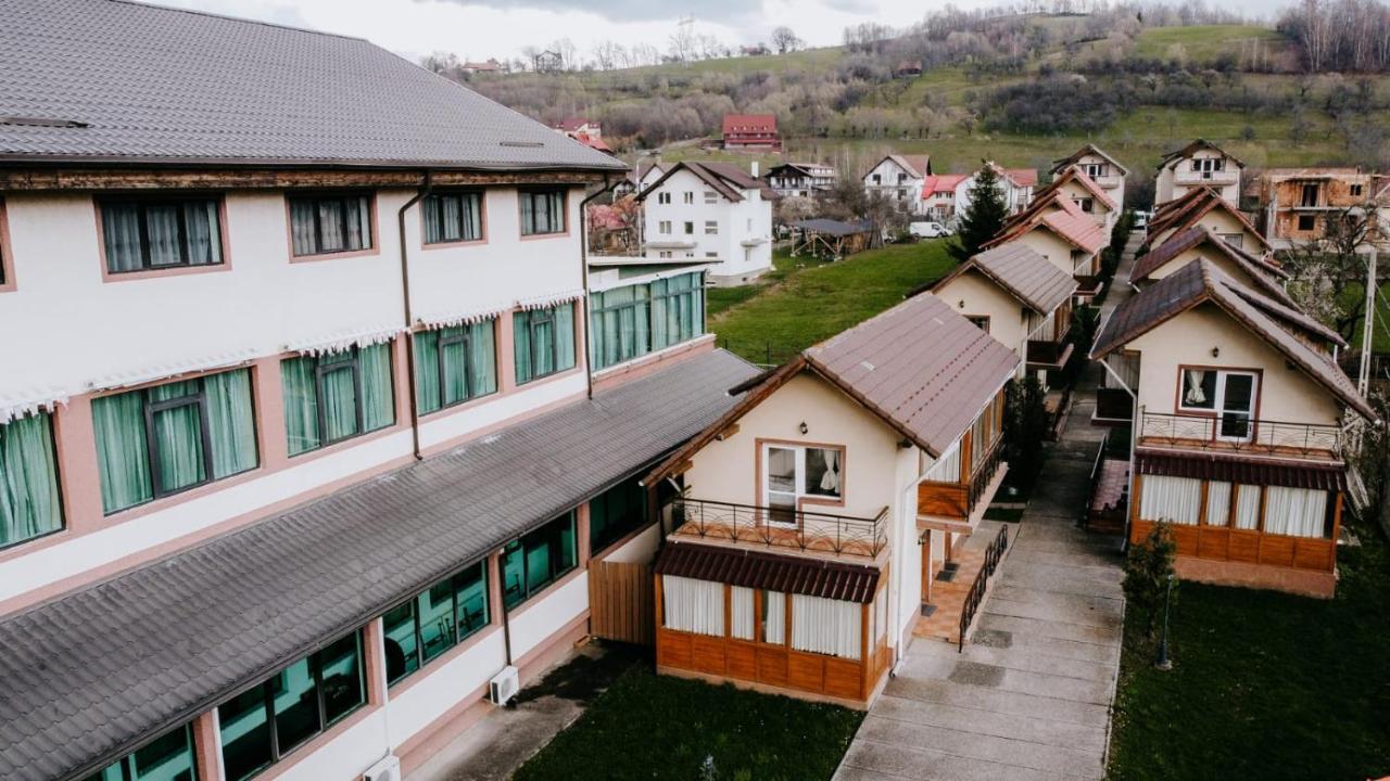 Hotel,Villas & Events Bran ブラン エクステリア 写真