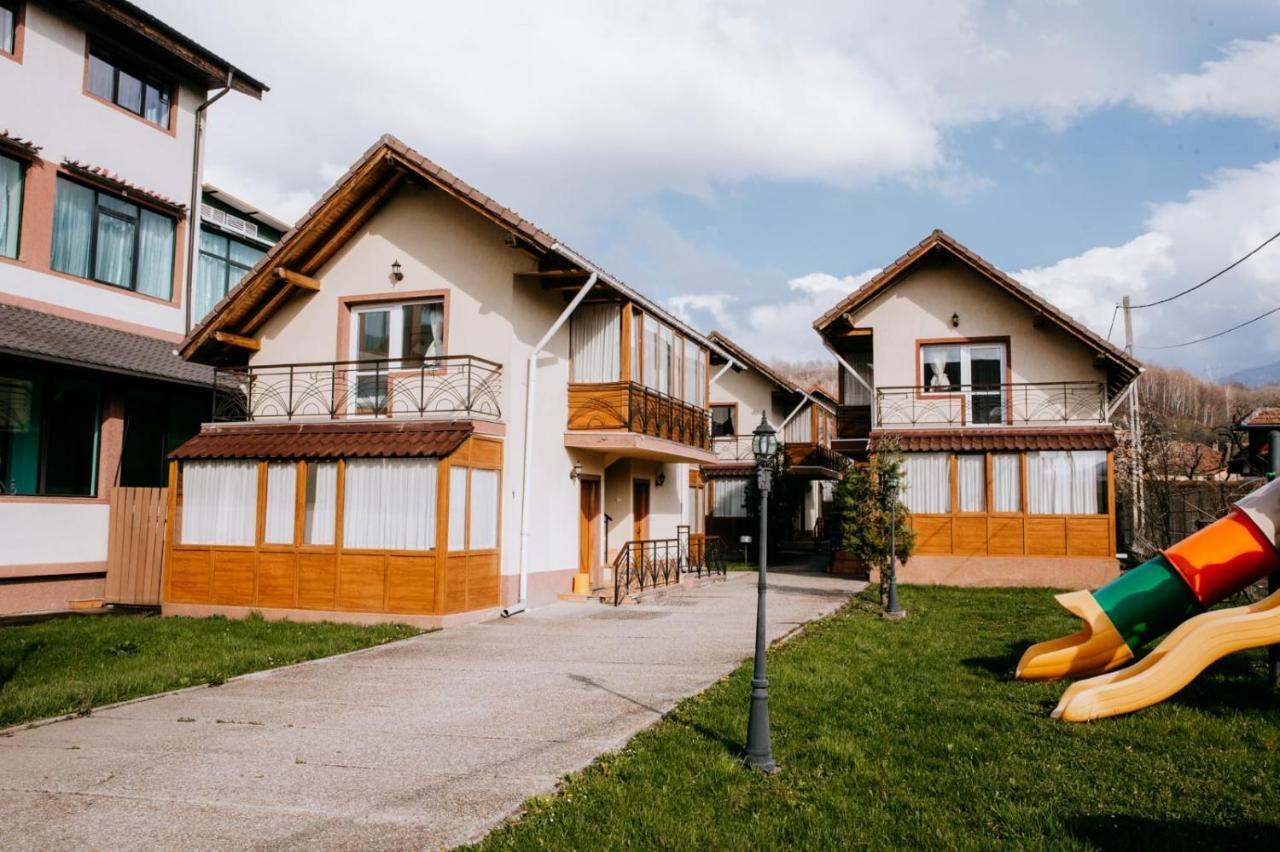 Hotel,Villas & Events Bran ブラン エクステリア 写真